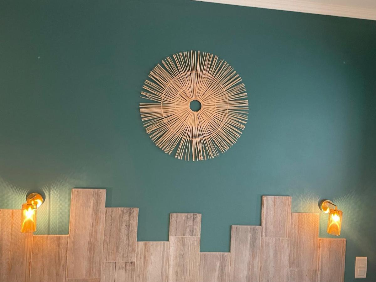 Au Tapis De Sable Hotel Saint-Cyr-sur-Mer Luaran gambar