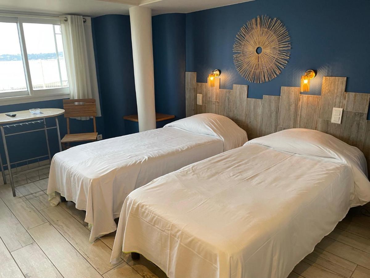 Au Tapis De Sable Hotel Saint-Cyr-sur-Mer Luaran gambar